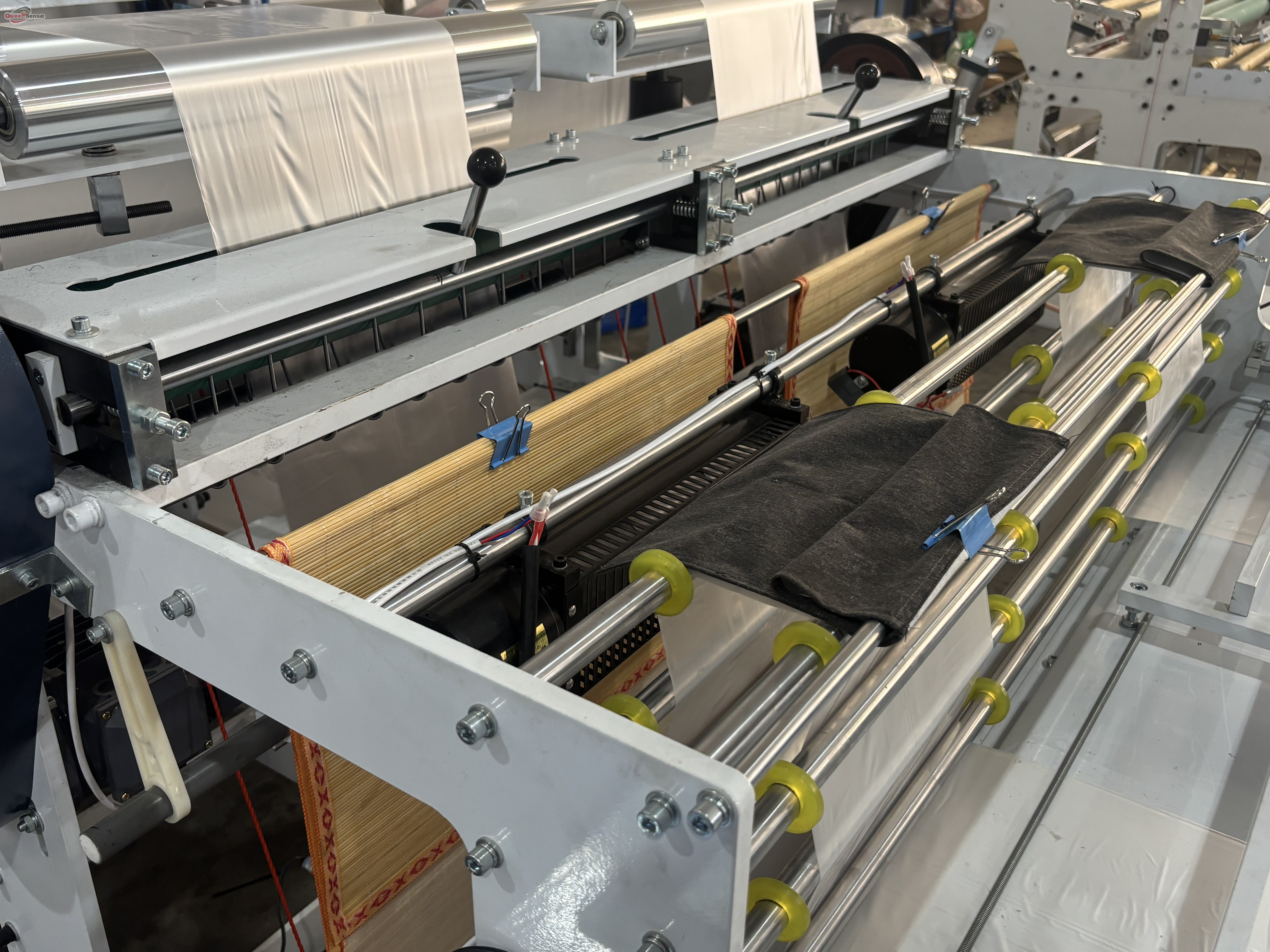 Automatic Rolling Bag Making Machine with Core